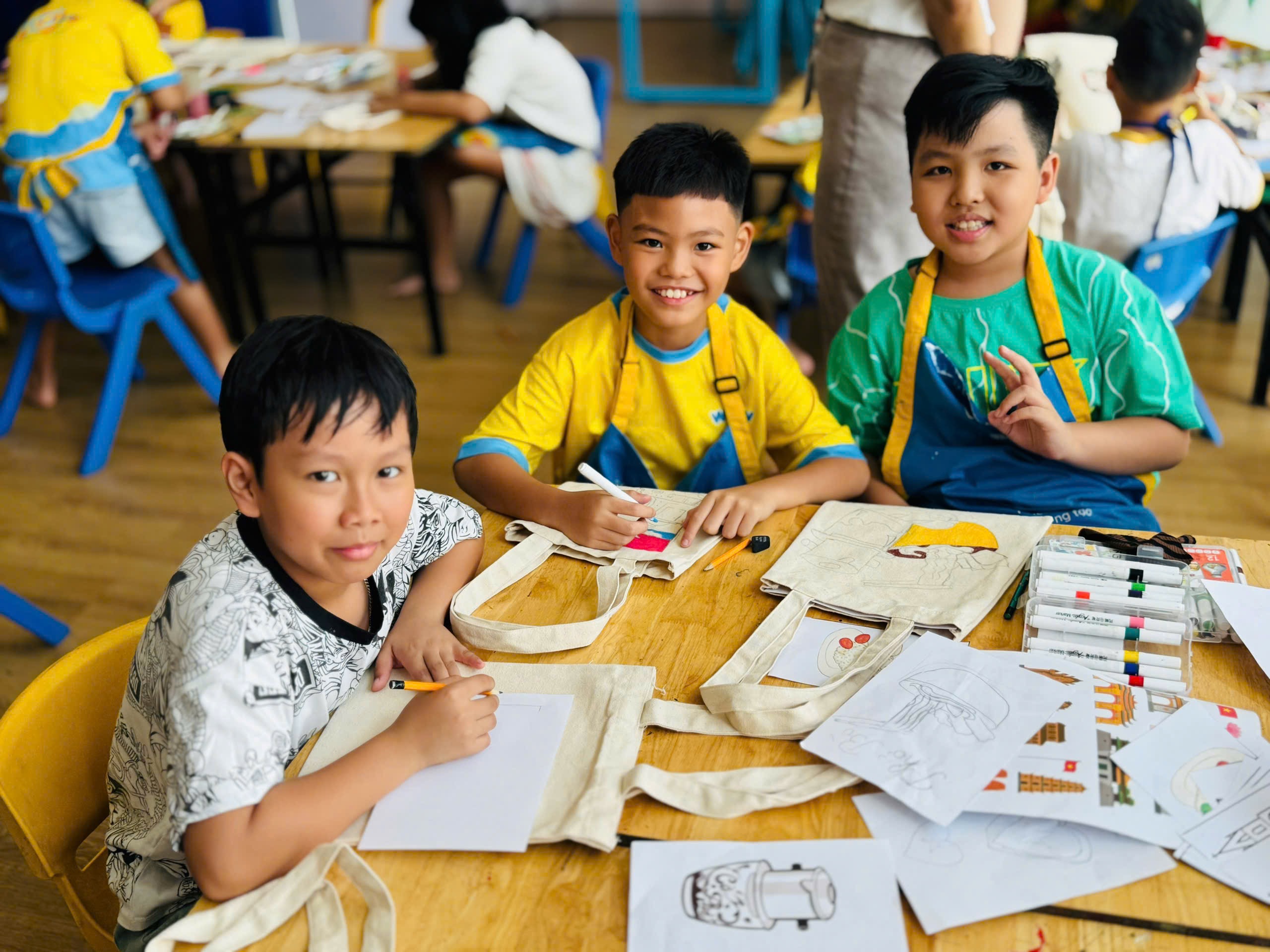 Nghệ sĩ Minh hoạ nhí